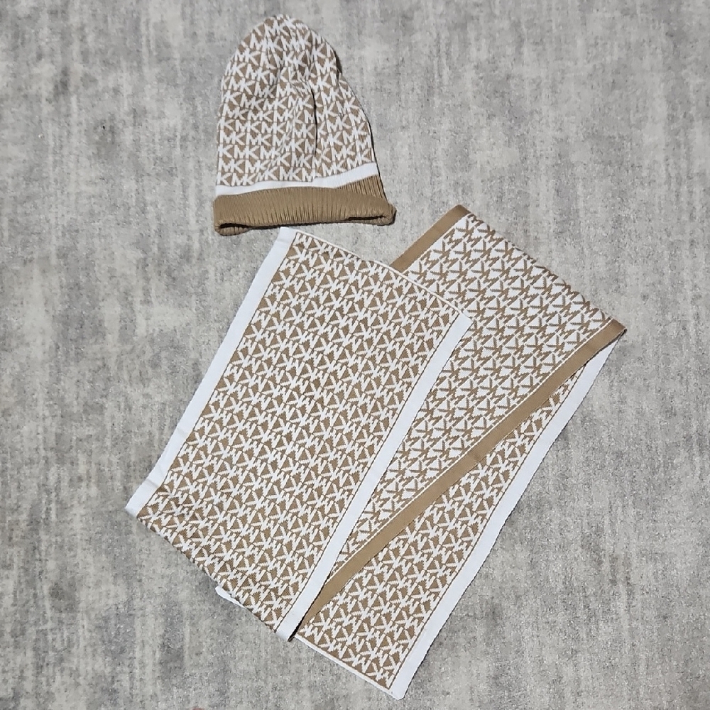 Michael Kors Tan and White Scarf and Hat Set